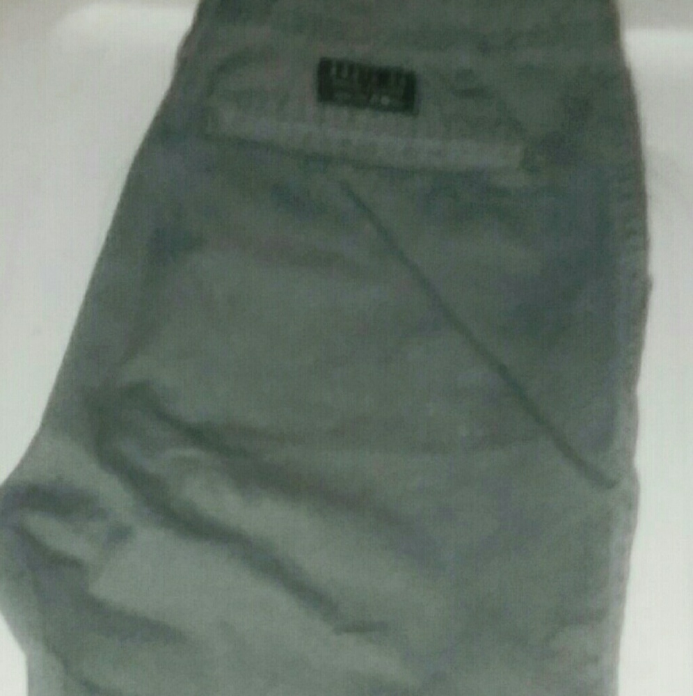 Capris - Picture 4 of 5